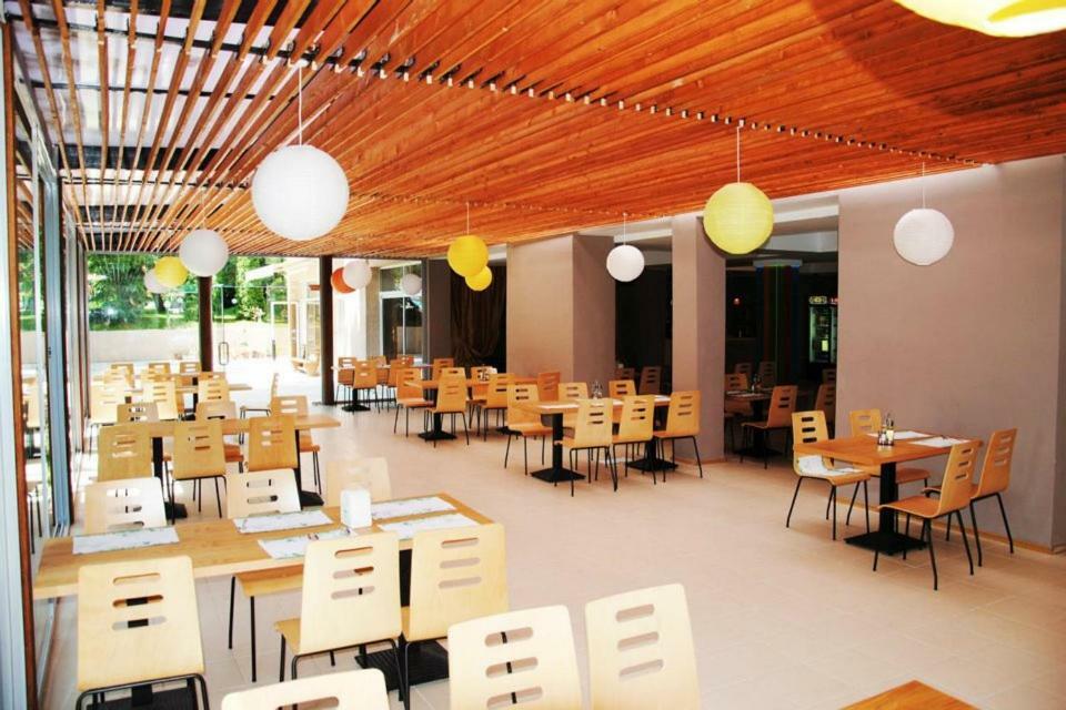 Green Park Hotel Golden Sands Ngoại thất bức ảnh